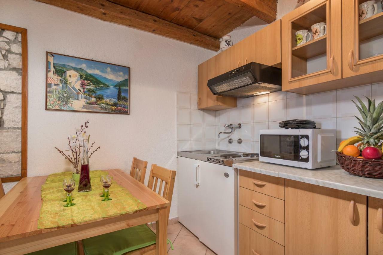 Apartmani Zikovic Porec Ngoại thất bức ảnh