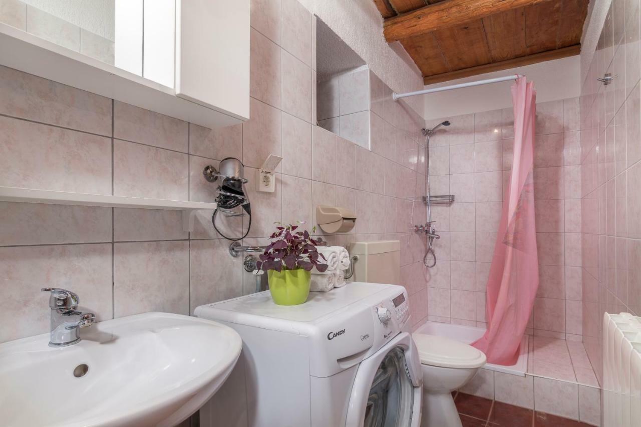 Apartmani Zikovic Porec Ngoại thất bức ảnh