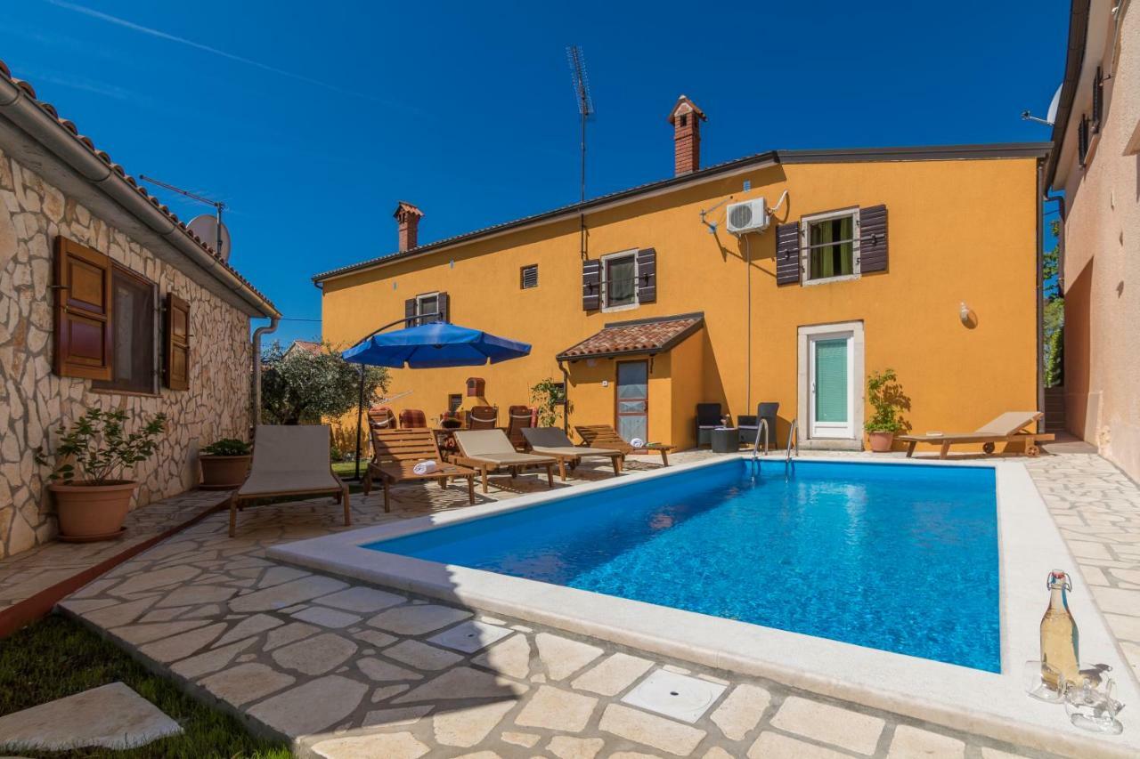 Apartmani Zikovic Porec Ngoại thất bức ảnh