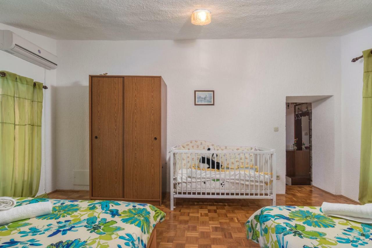 Apartmani Zikovic Porec Ngoại thất bức ảnh