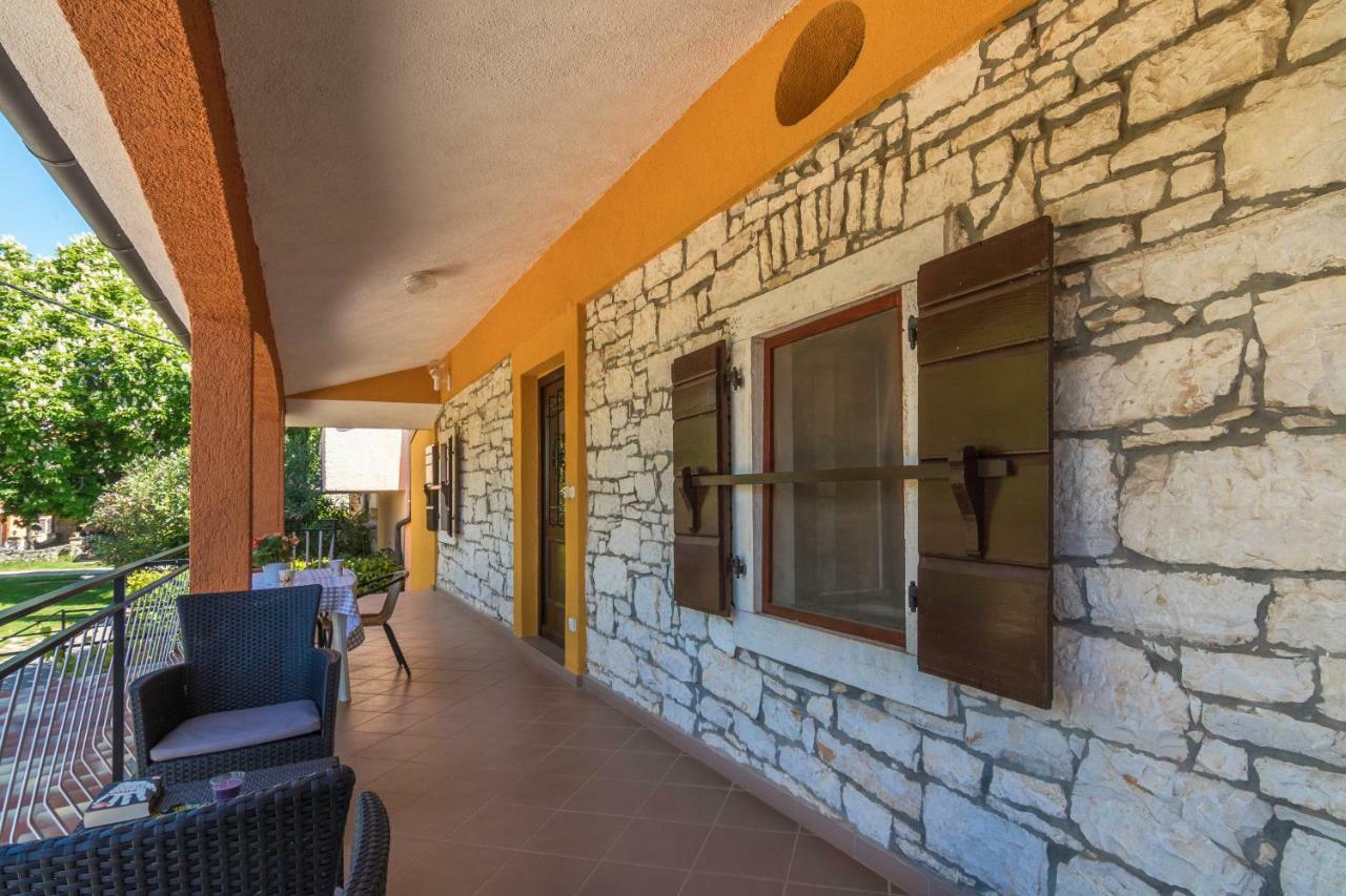 Apartmani Zikovic Porec Ngoại thất bức ảnh