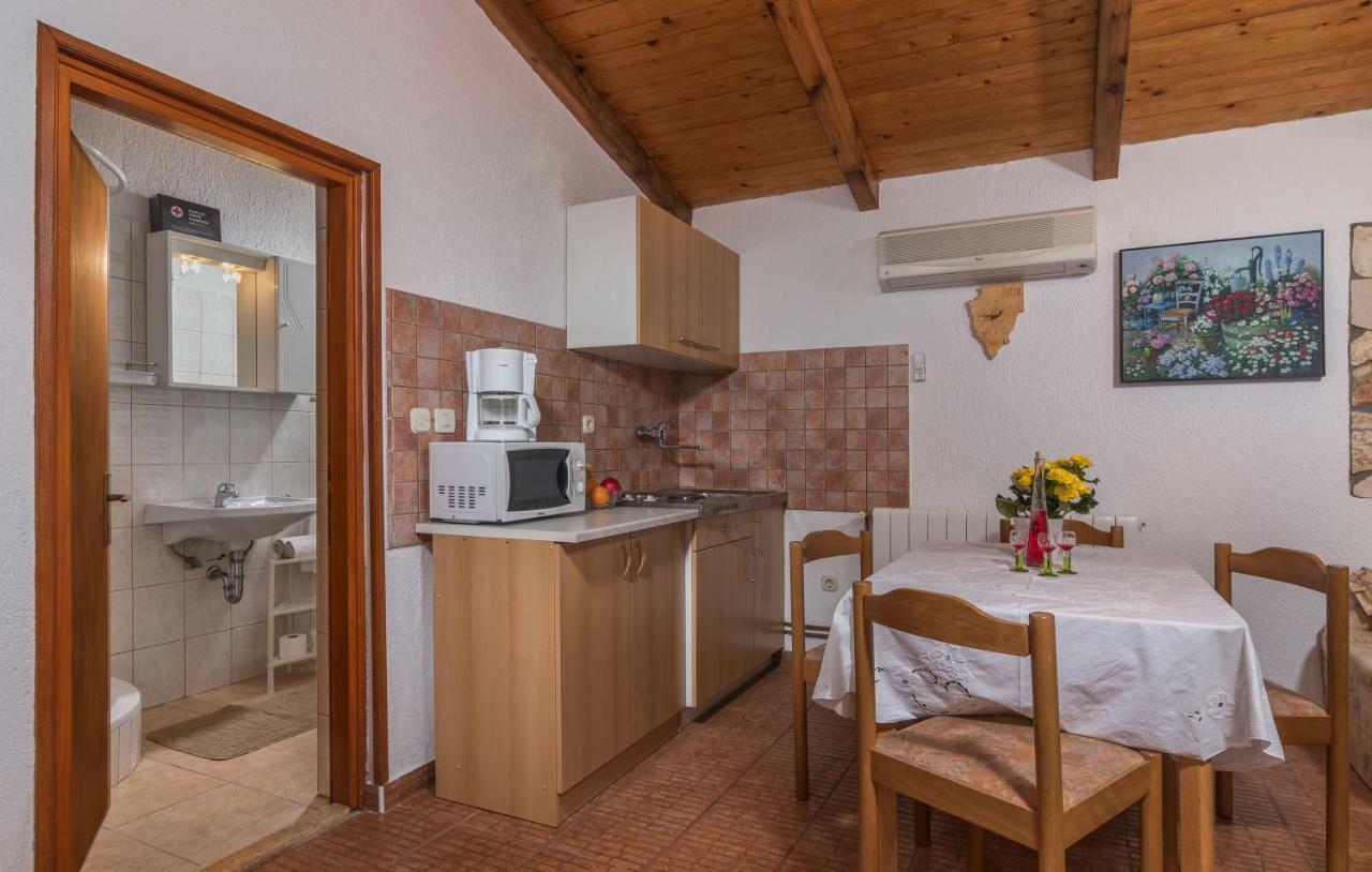 Apartmani Zikovic Porec Ngoại thất bức ảnh