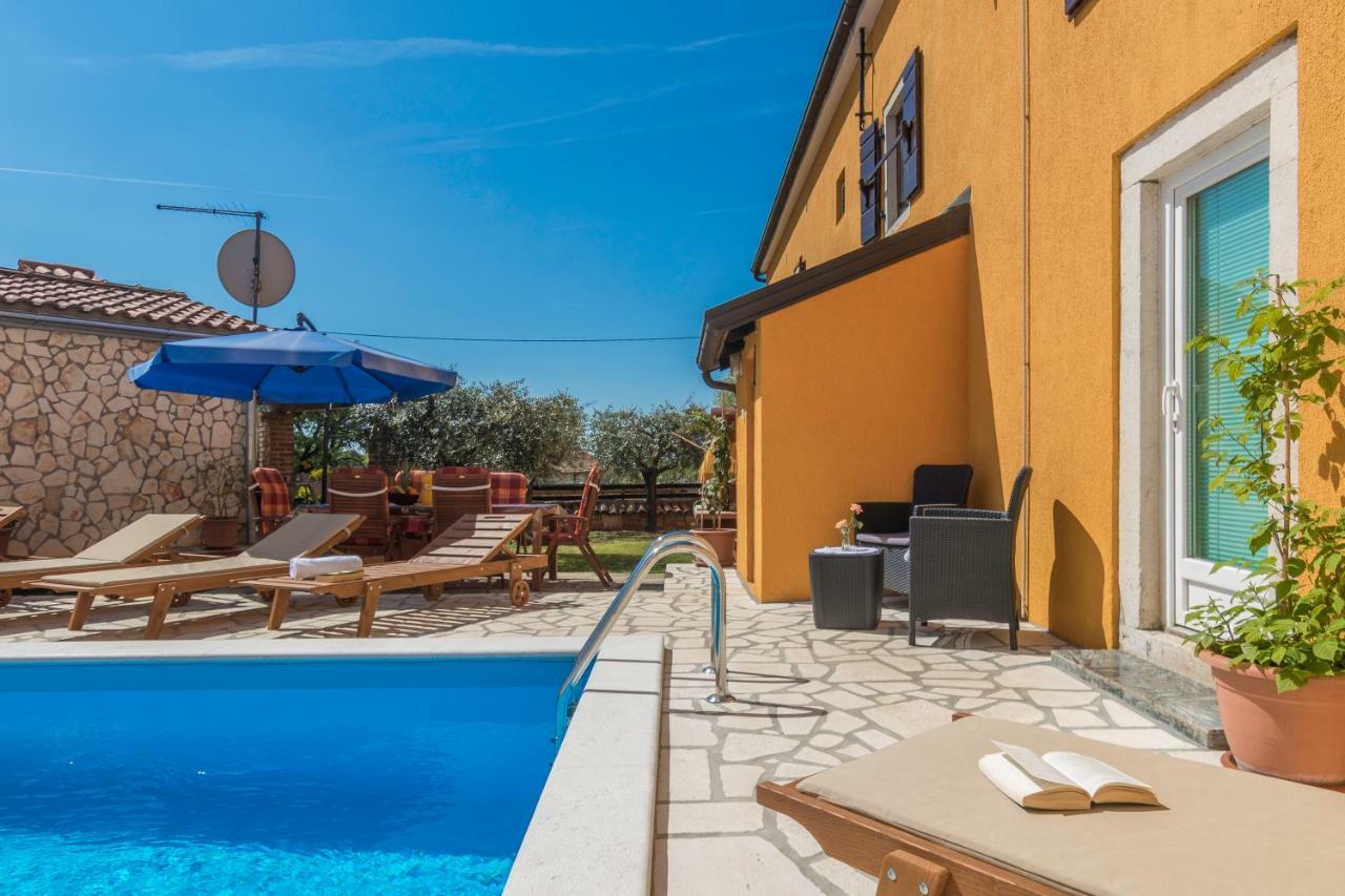 Apartmani Zikovic Porec Ngoại thất bức ảnh